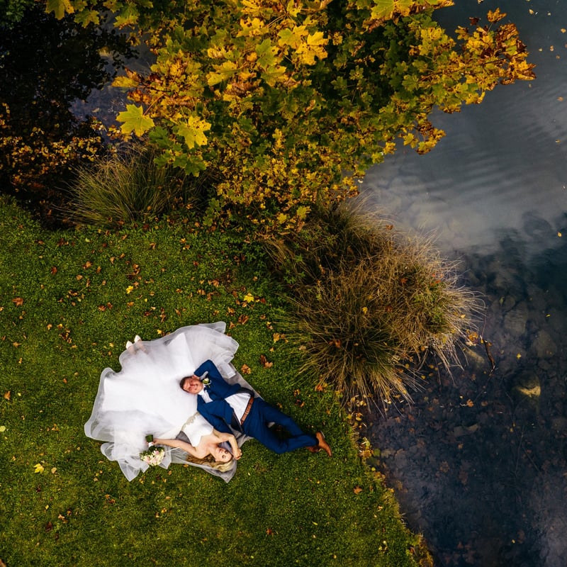 Svadobná fotografia z dronu, zaber 05